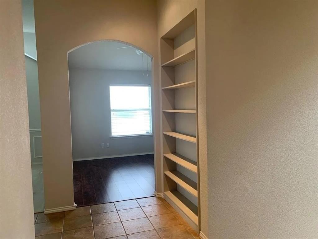 7908 Thorneywood Rd - Photo 5 of 5