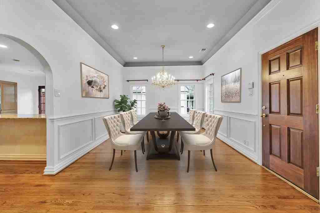 5604 Martel Ave - Photo 2 of 14