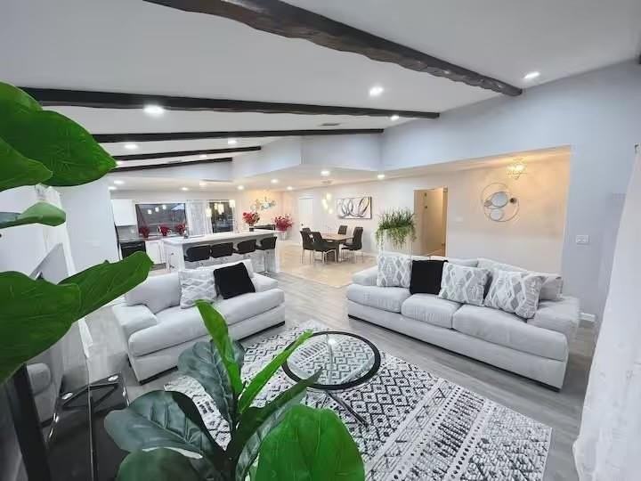 1914 E Spring Valley Rd - Photo 2 of 15