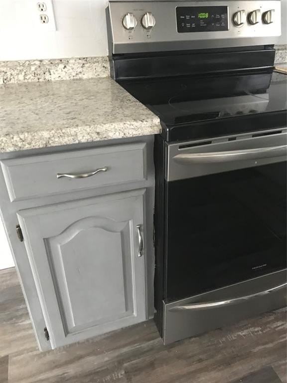 304 E 6th St - Photo 7 of 20