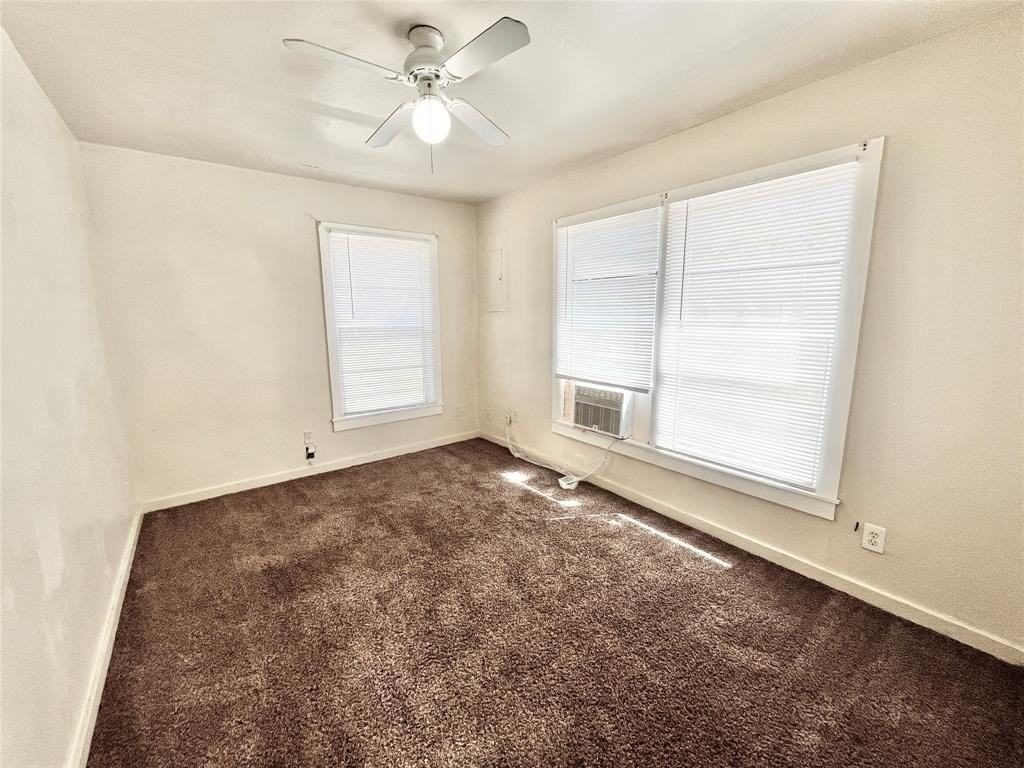 810 Magnolia St - Photo 4 of 13