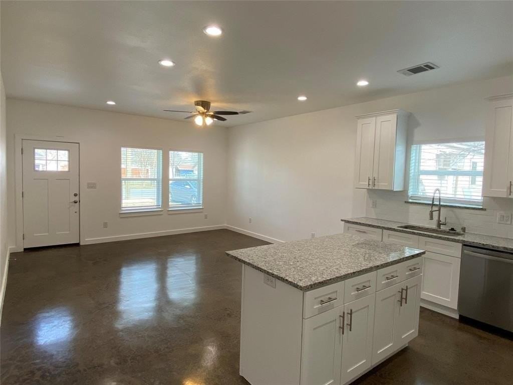 2538 Stovall Dr - Photo 5 of 17