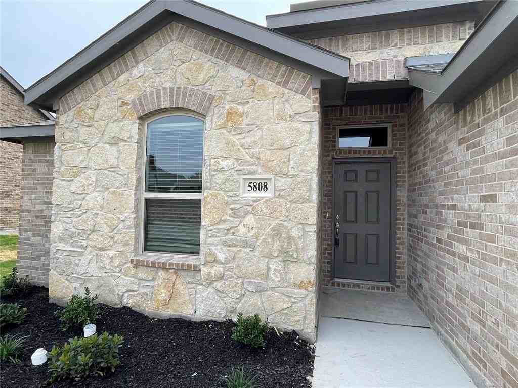 5808 Utopia Dr - Photo 2 of 29