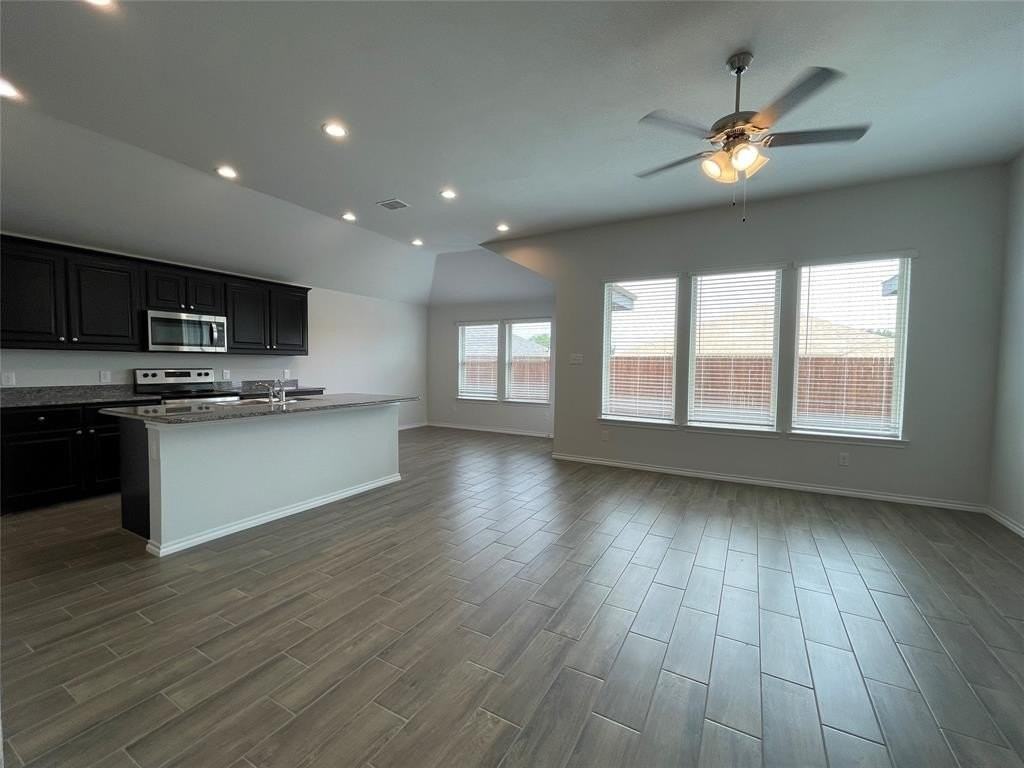 5808 Utopia Dr - Photo 4 of 29