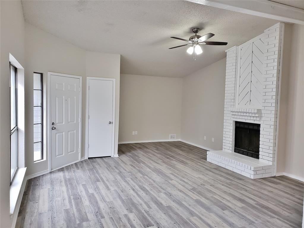 1415 Smokehouse St - Photo 2 of 23