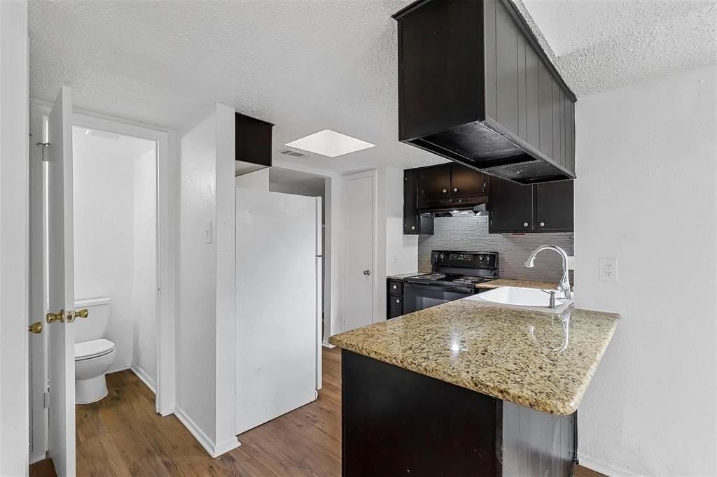 2160 Fleur De Lis Ct - Photo 5 of 19