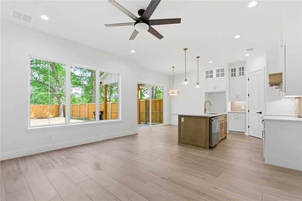 200 Dover Dr #1OR2 - Photo 5 of 34