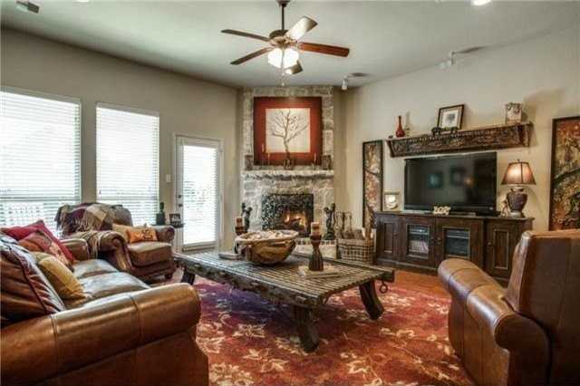 5641 Hampshire Dr - Photo 5 of 19