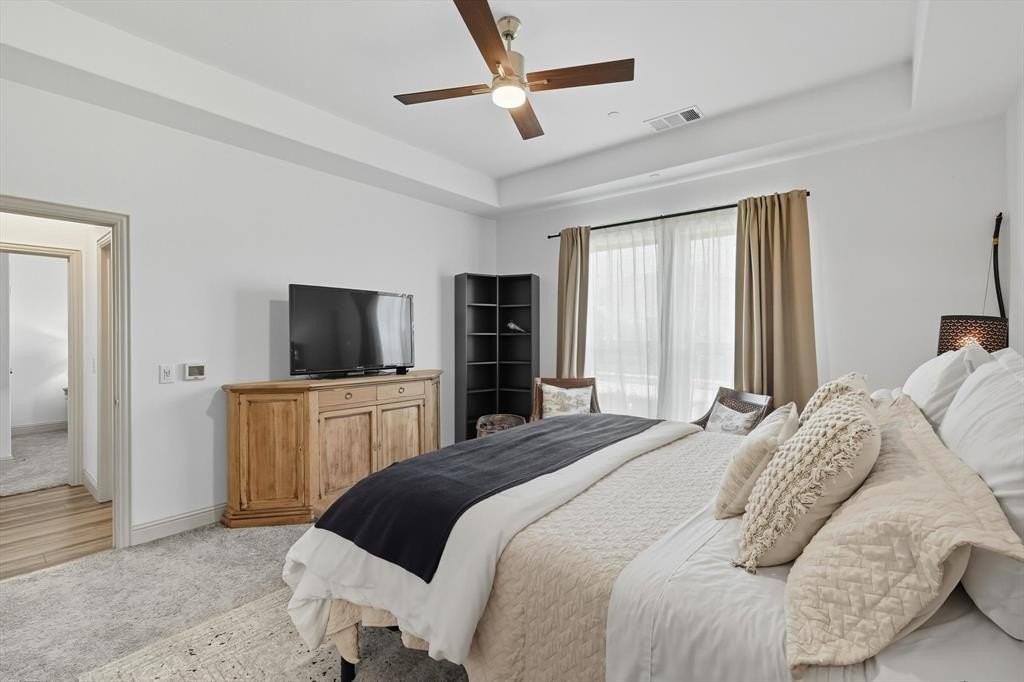 1029 3rd St - Photo 7 of 30