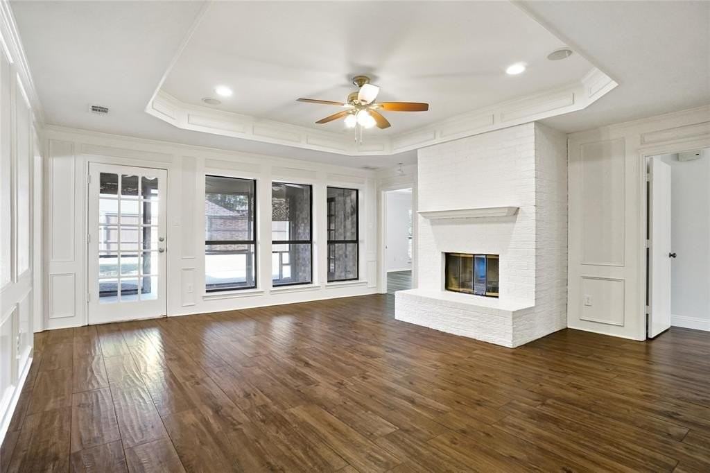 2994 Lake Dr - Photo 3 of 18