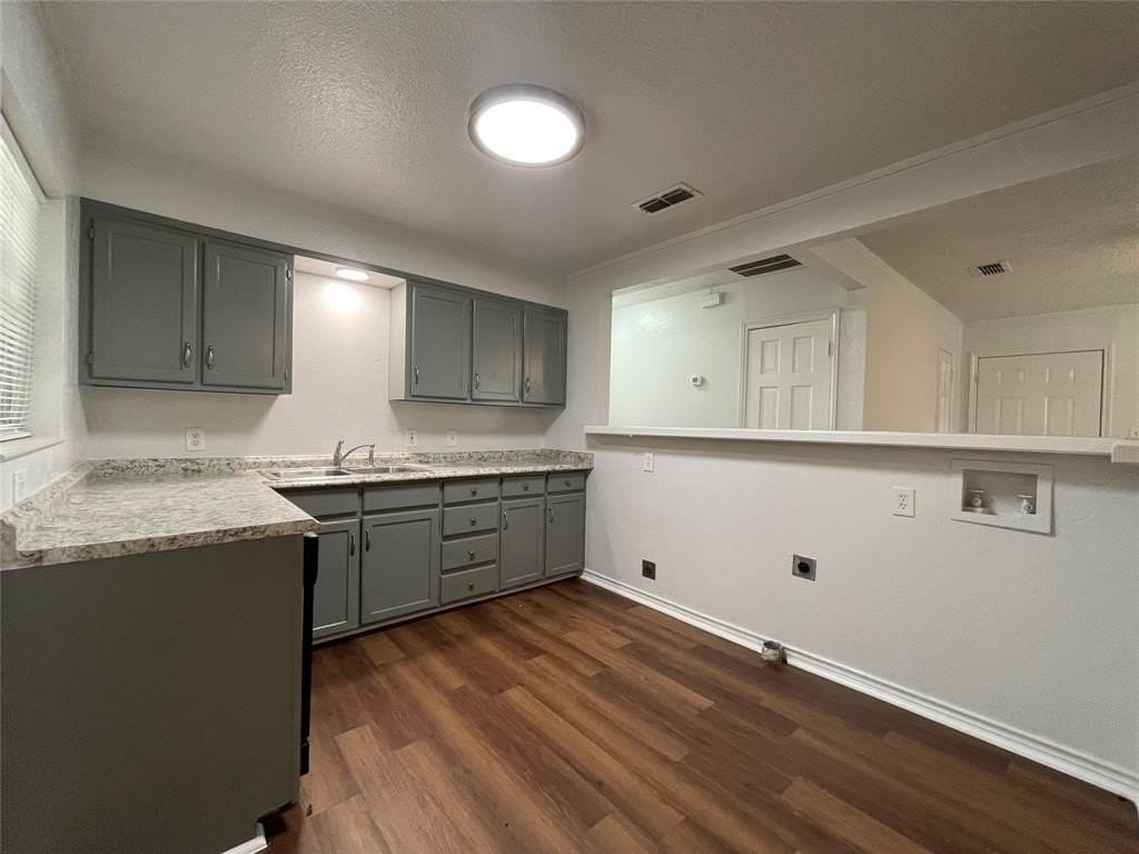 5108 Tulane Ave - Photo 5 of 19