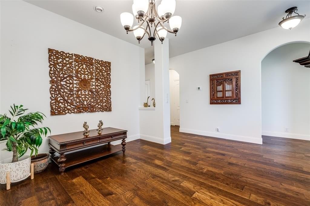 1708 Benny Ln - Photo 5 of 35