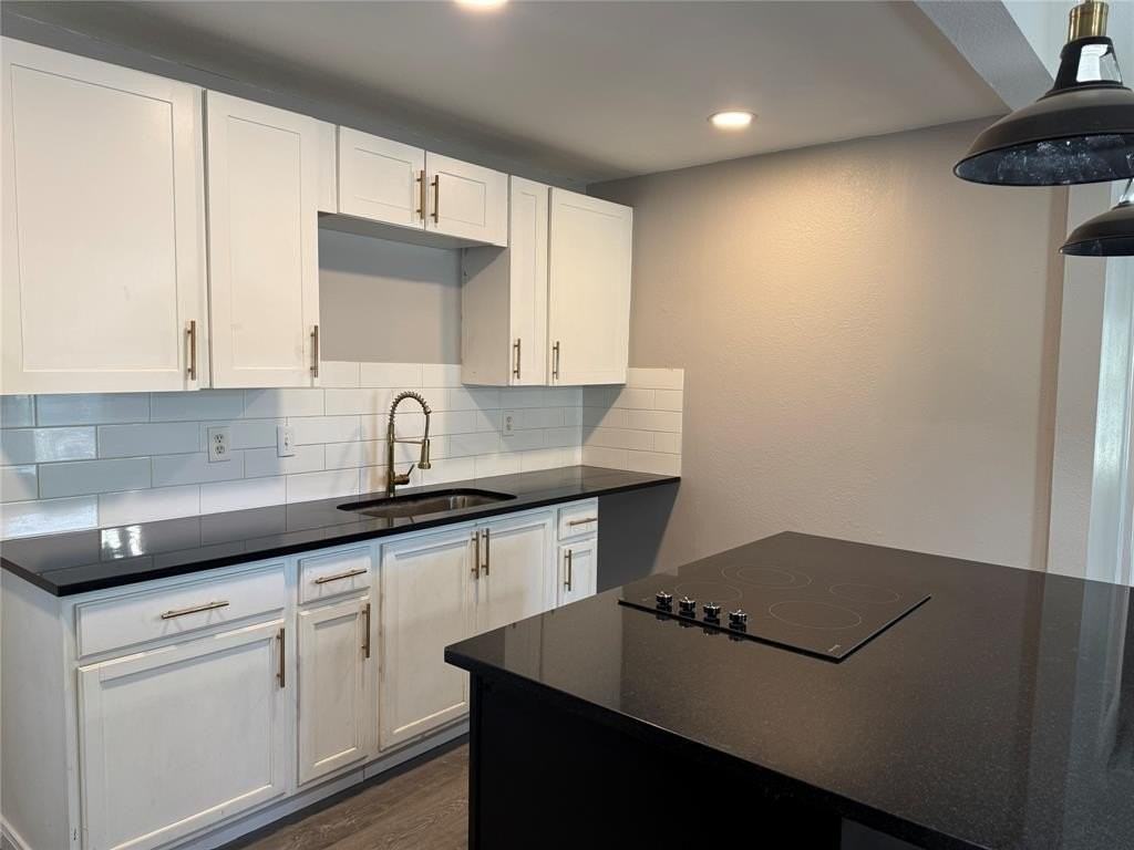 2218 N Farola Dr - Photo 6 of 17