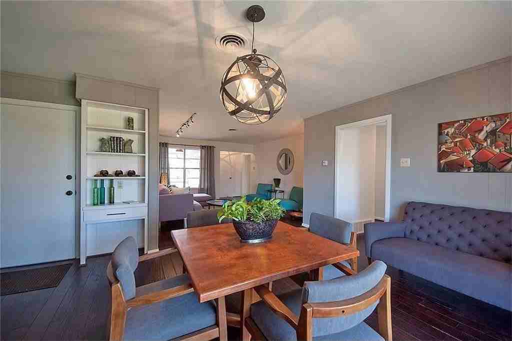 8717 Hackney Ln - Photo 6 of 21