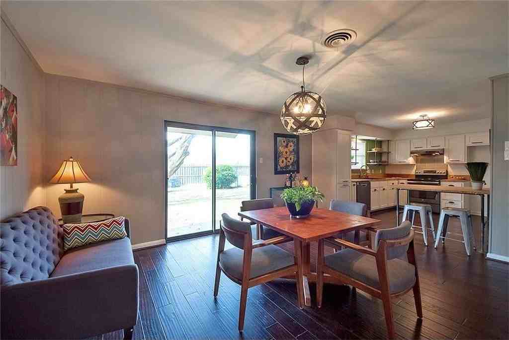 8717 Hackney Ln - Photo 7 of 21