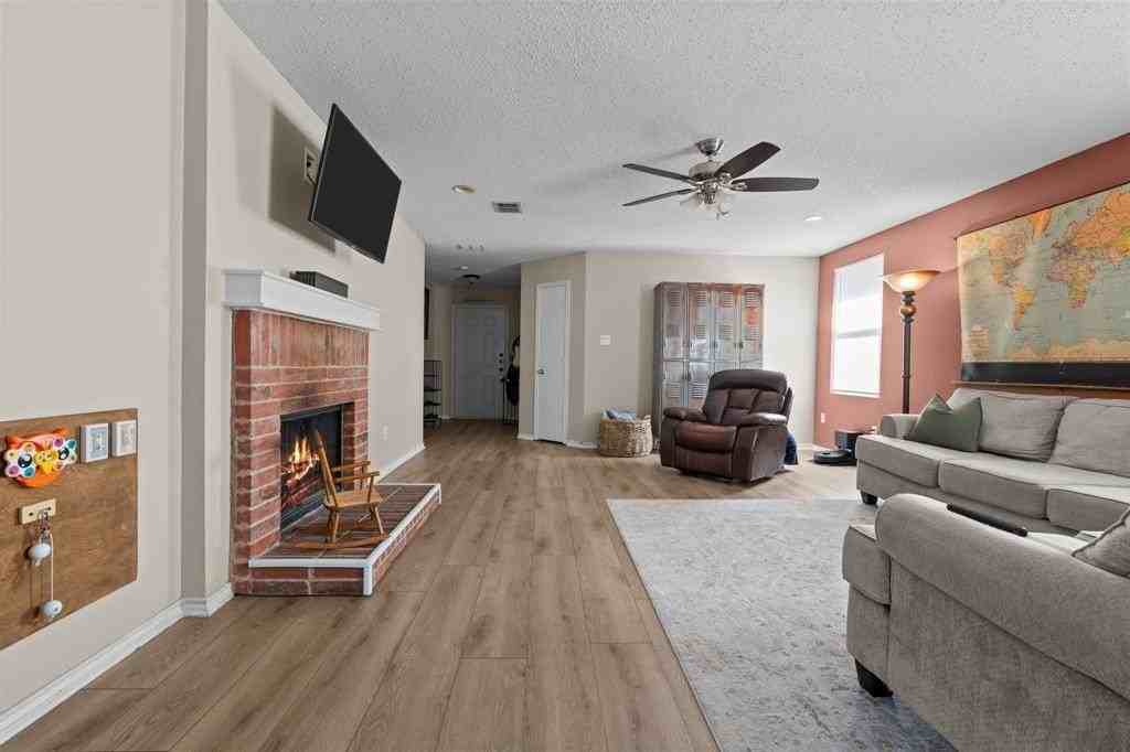 1708 Sierra Meadow Ln - Photo 3 of 23