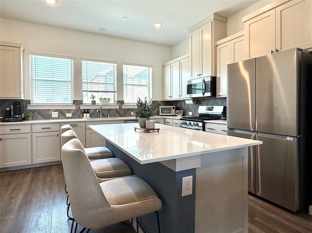 2741 Levee Ln - Photo 7 of 31