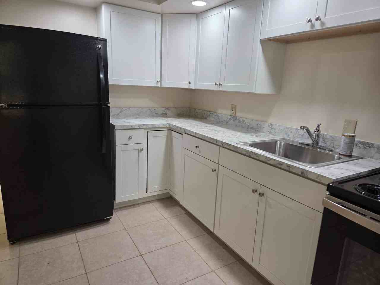 565 Vanguard Ave Nw - Photo 5 of 12