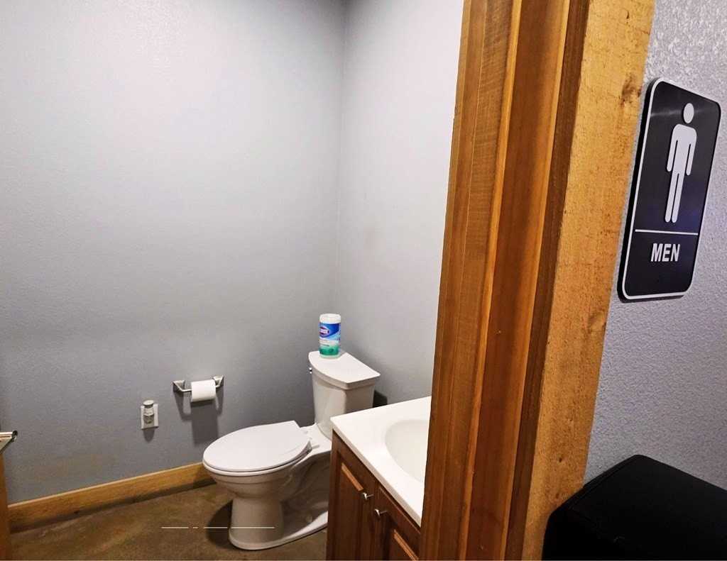 1003 E County Road 140 - Photo 6 of 31