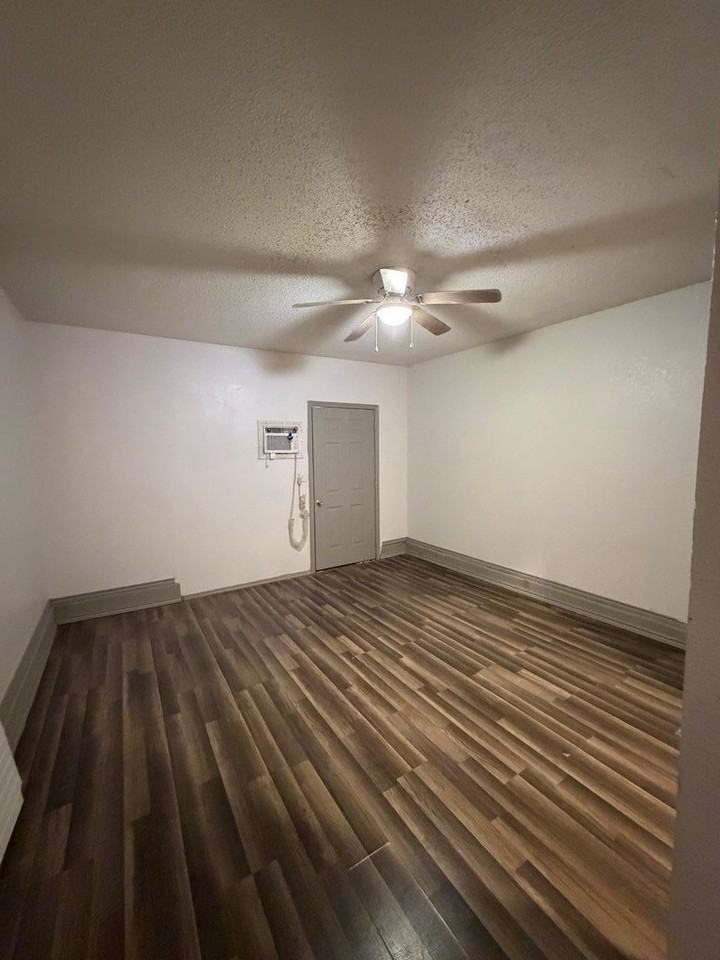 4515 Monty Dr - Photo 7 of 21