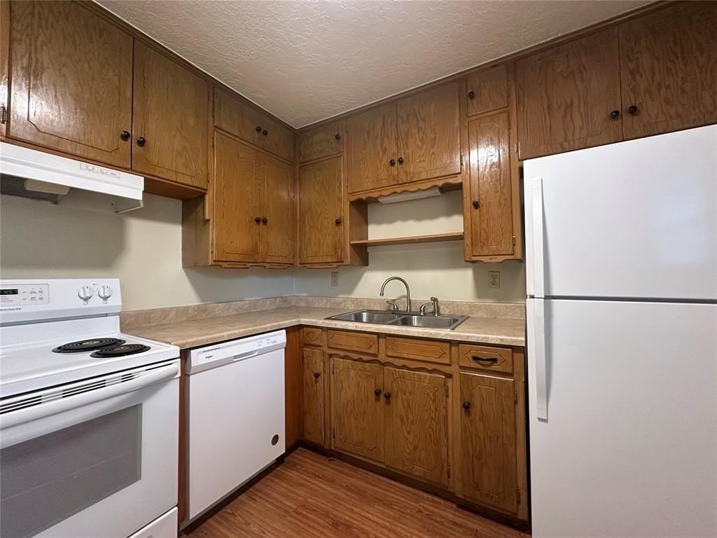 2007 Delaware Ln - Photo 4 of 11