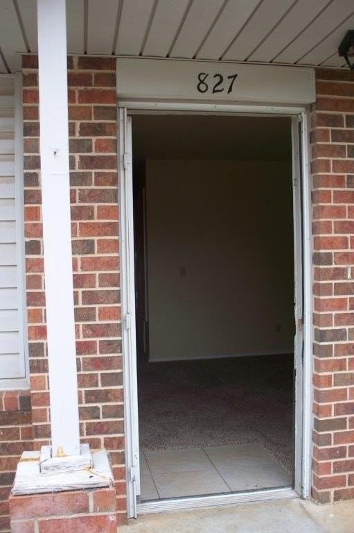 827 Russell Cir Unit 827 - Photo 2 of 18