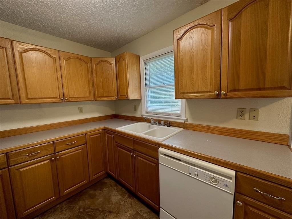 708 Denison Dr - Photo 5 of 13