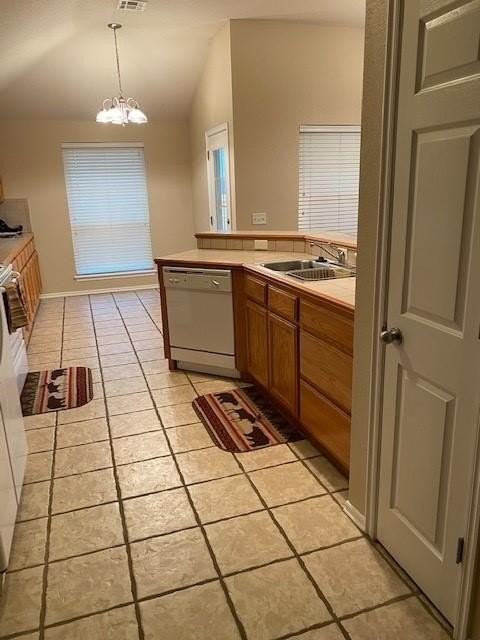 4217 Manhattan Dr - Photo 5 of 19