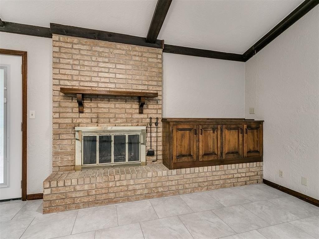 1213 Westbrooke Ter - Photo 7 of 28