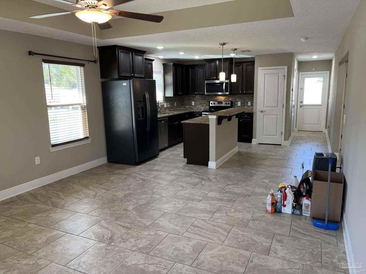 5892 Pendleton Ct - Photo 2 of 29