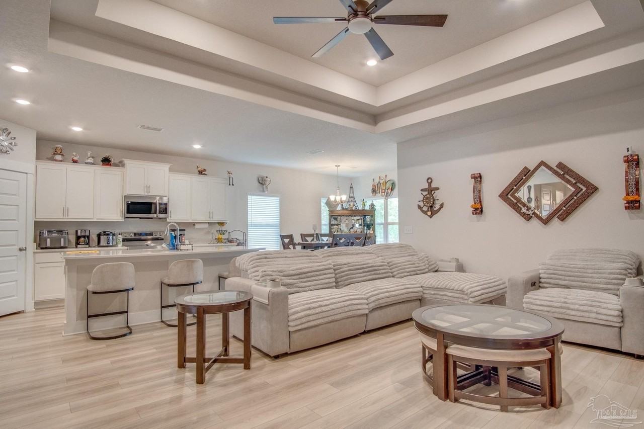 229 Camellia Dr - Photo 6 of 31