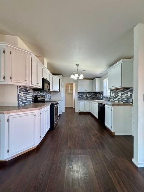 2401 Covey Ln - Photo 4 of 34