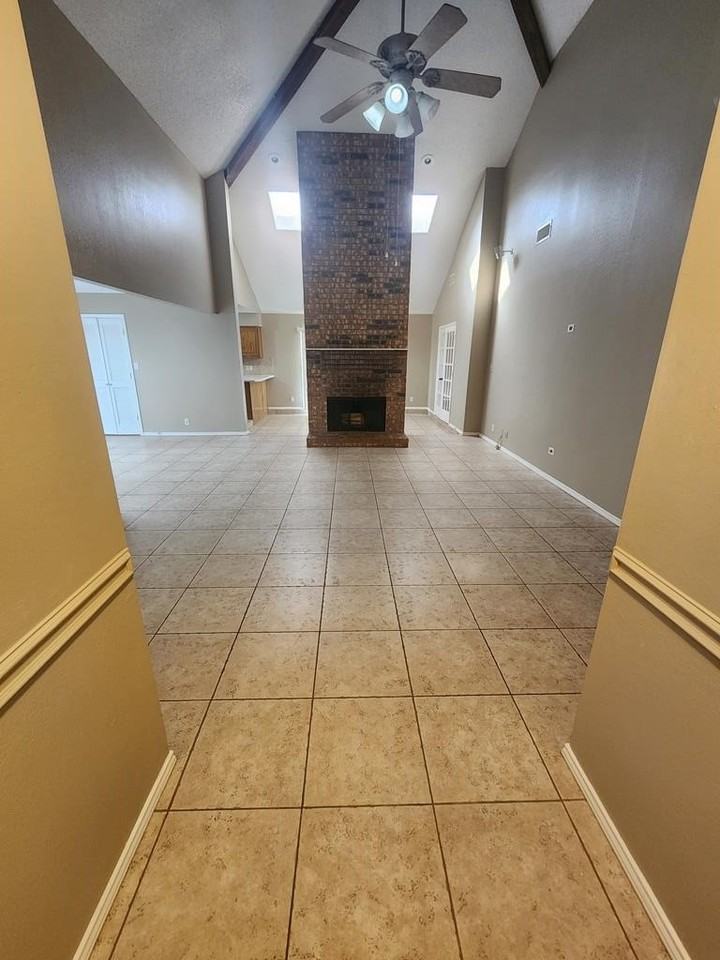 5303 Brazos Ct - Photo 3 of 27