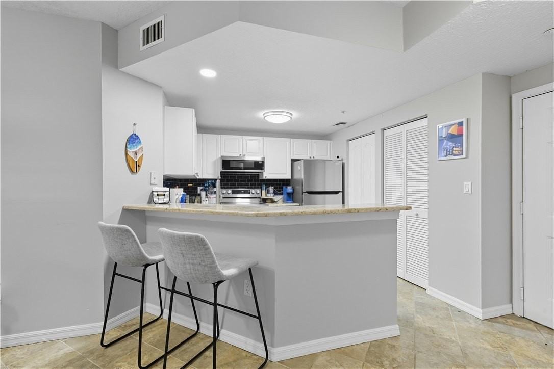 5095 Fairways Cir Apt I111 - Photo 3 of 31