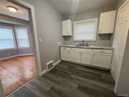 featured image of 19479 Helen St