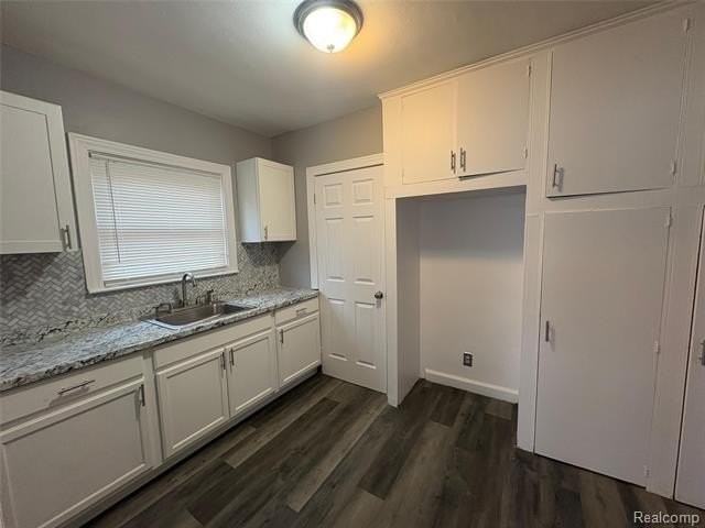 19479 Helen St - Photo 6 of 10