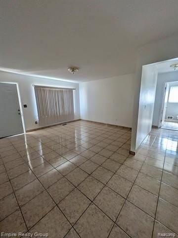 35055 Eden Park Dr - Photo 2 of 14