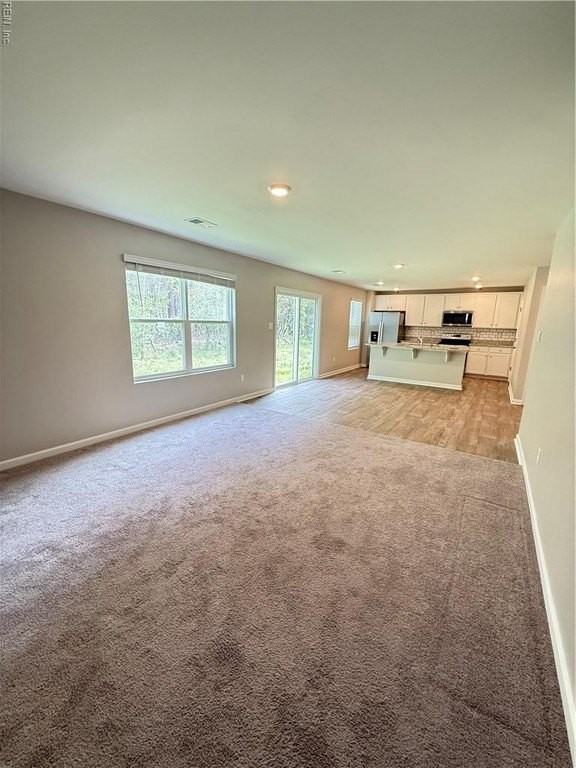 565 Bridgeway Ct - Photo 5 of 25