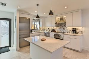 featured image of 1955 Ne 4th St #2
