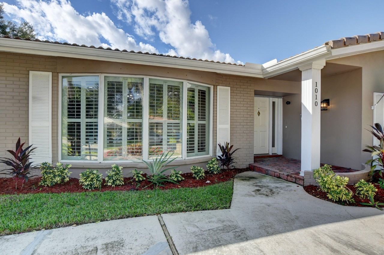 1010 Sw 1st St - Photo 4 of 42