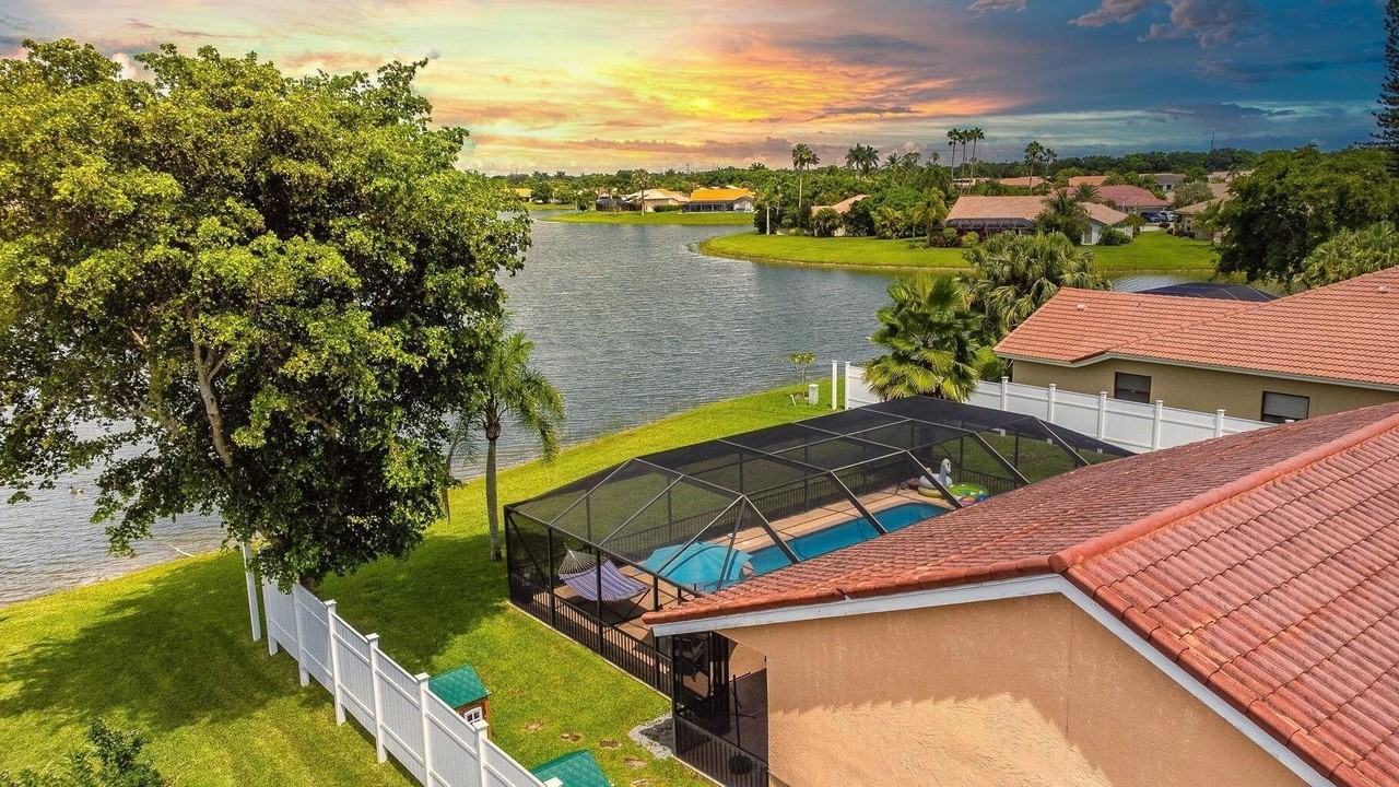 20725 Waters Edge Ct