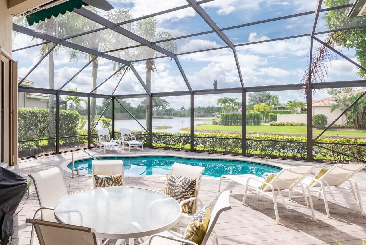 10240 Blue Heron Cv - Photo 2 of 40