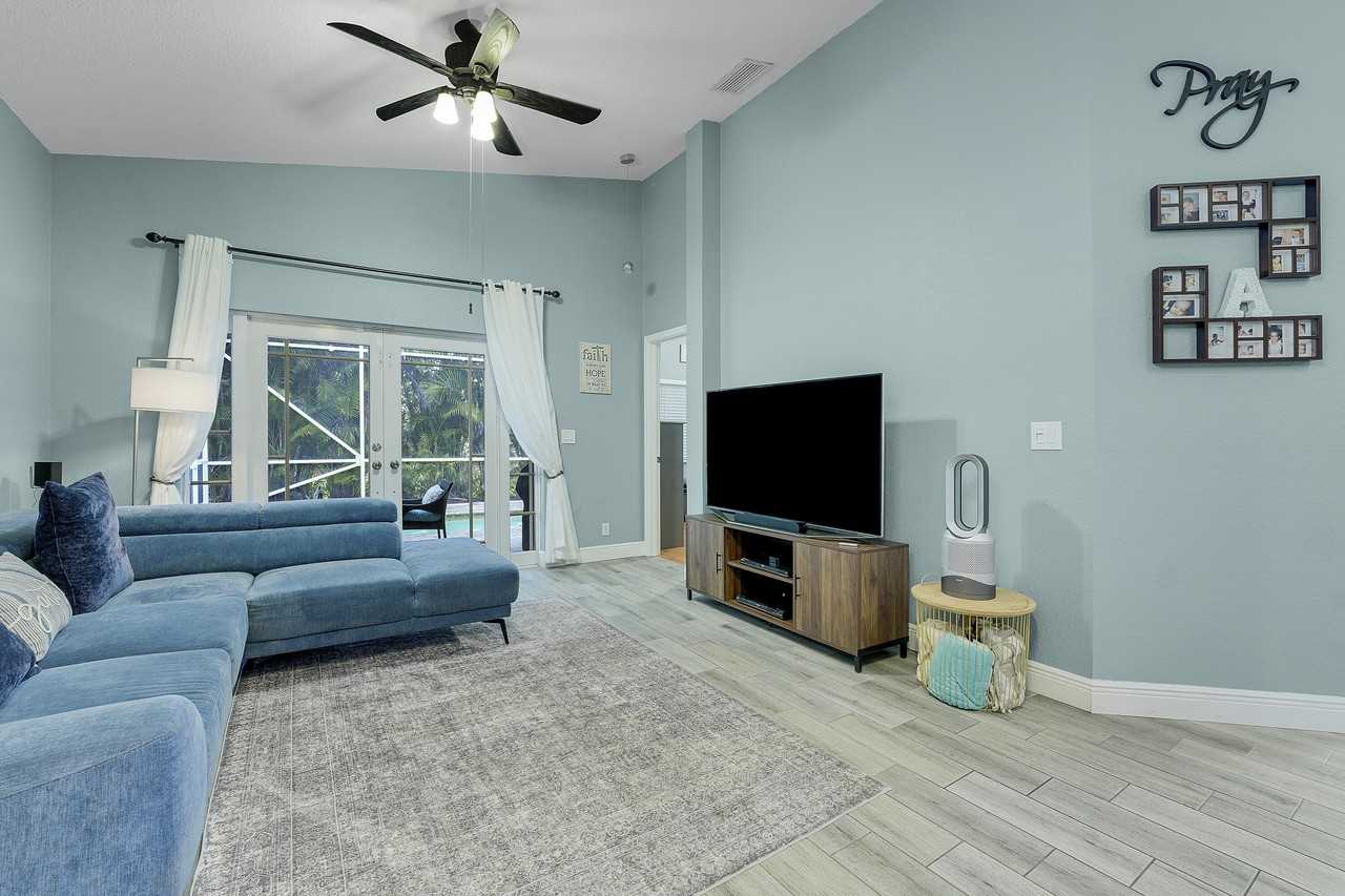 5959 Durango Dr - Photo 2 of 37