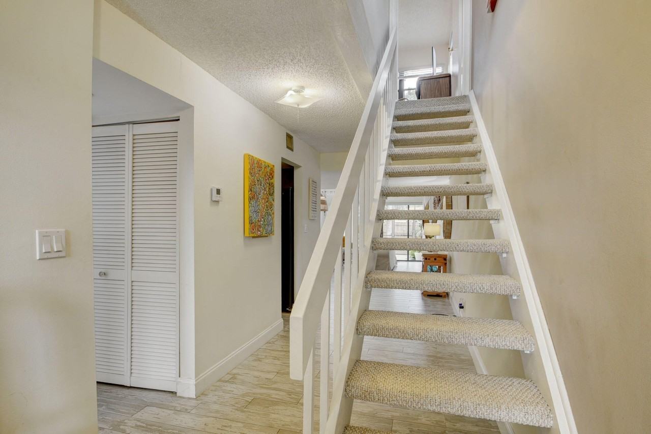 1348 12th Ave S - Photo 4 of 30