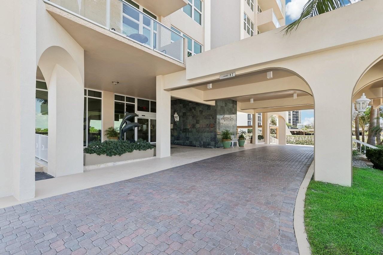 5440 N Ocean Dr #903 - Photo 3 of 44