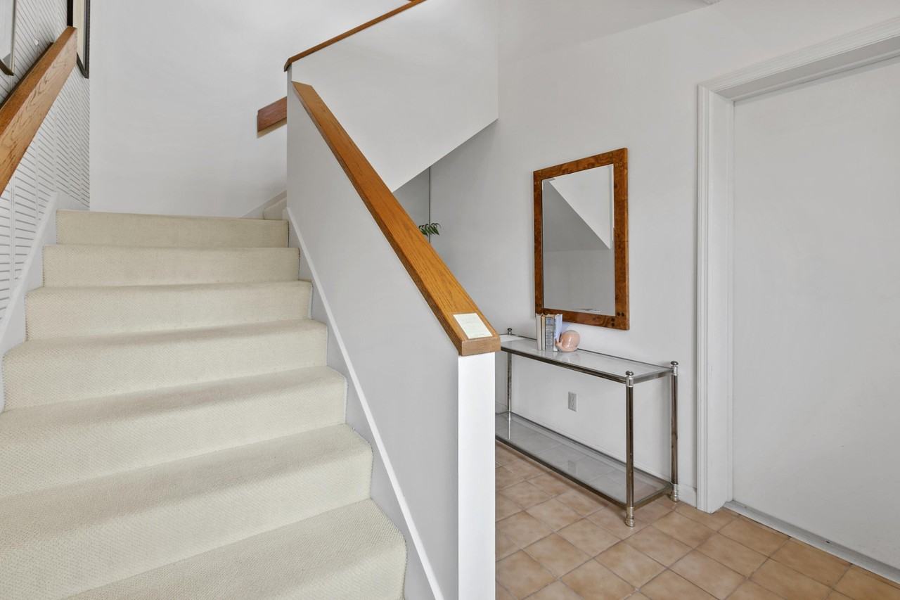 17110 Waterbend Dr Apt 219 - Photo 4 of 22