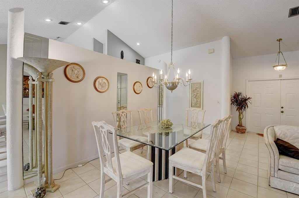 9565 El Clair Ranch Rd - Photo 7 of 38