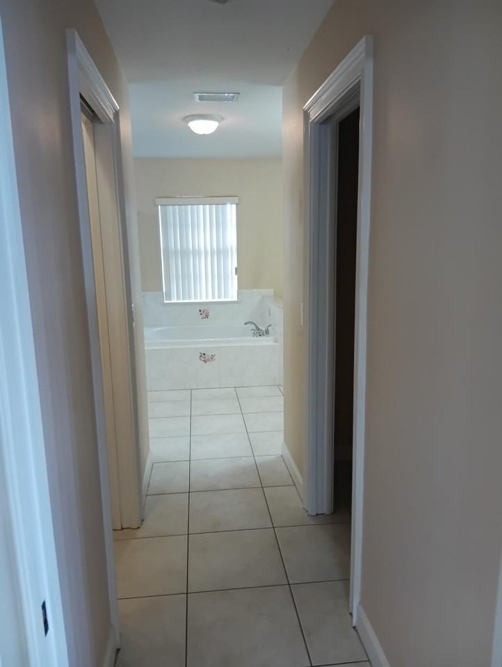 726 Sw Byron St - Photo 4 of 10