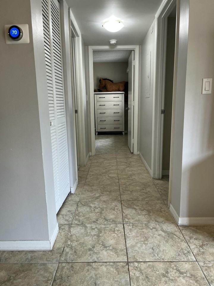 1200 Crestwood Ct S #1212 - Photo 3 of 14