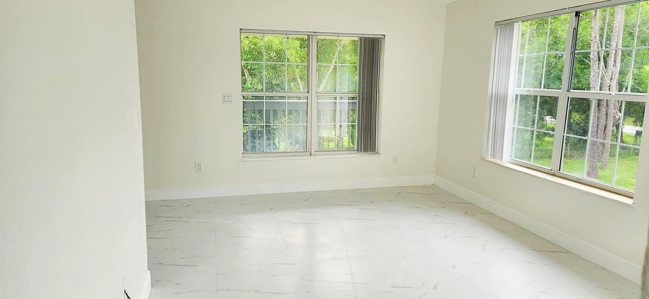 11128 59th St N - Photo 4 of 18